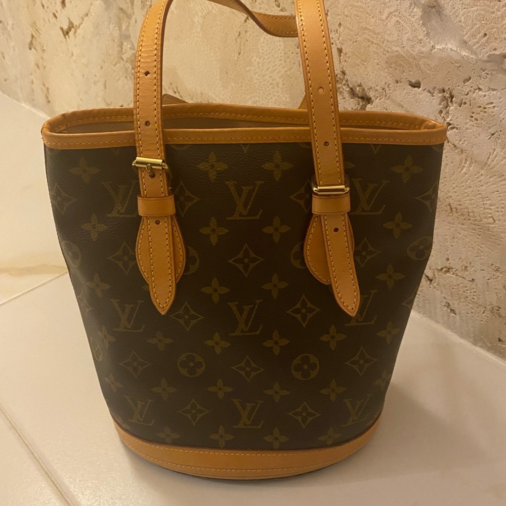 Louis Vuitton Bucket Bag